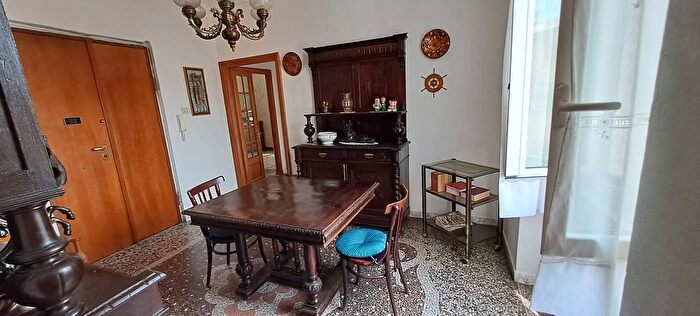 Appartamento quadrilocale in vendita in Via Walter Fillak, Genova