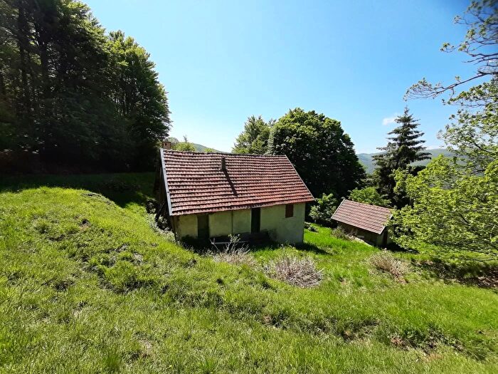 Casa con 5 locali in vendita in Via Vassuria, Urbe