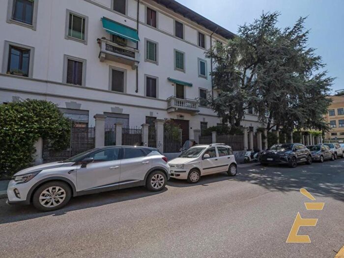 Appartamento bilocale in affitto in Via Andrea Ponti, Barona, Milano
