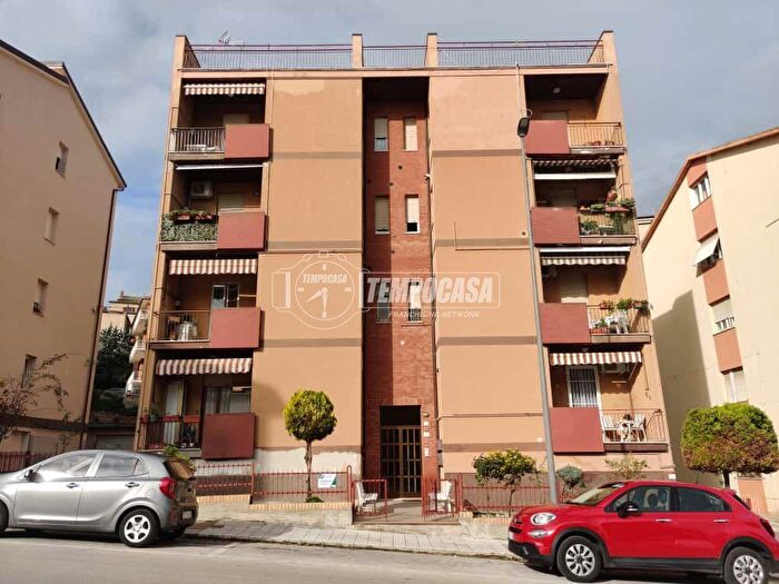 Appartamento con 5 locali in vendita in Viale Kennedy, Recanati