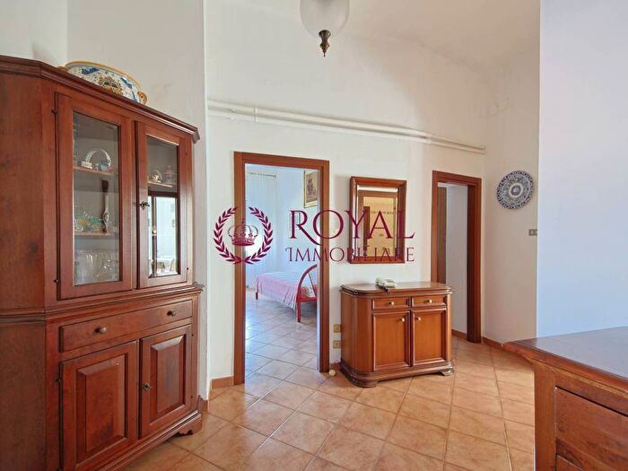 Appartamento trilocale in vendita in Via Bengasi, Ospedale Stazione, Livorno
