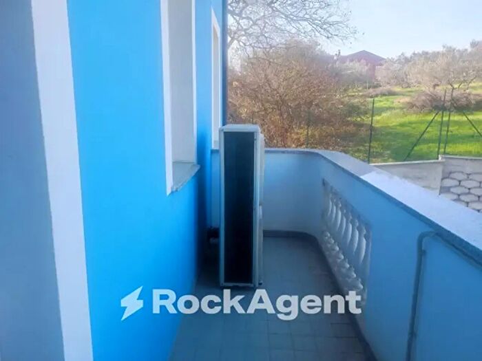 Appartamento quadrilocale in vendita in Via del Villino, Alanno