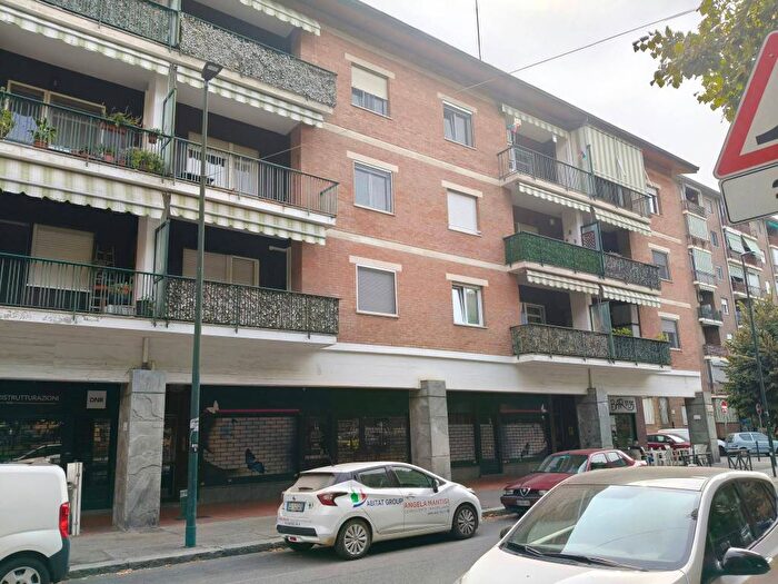 Casa con 6 locali in vendita in Via Buriasco, Mirafiori Sud Strada del Drosso, Torino