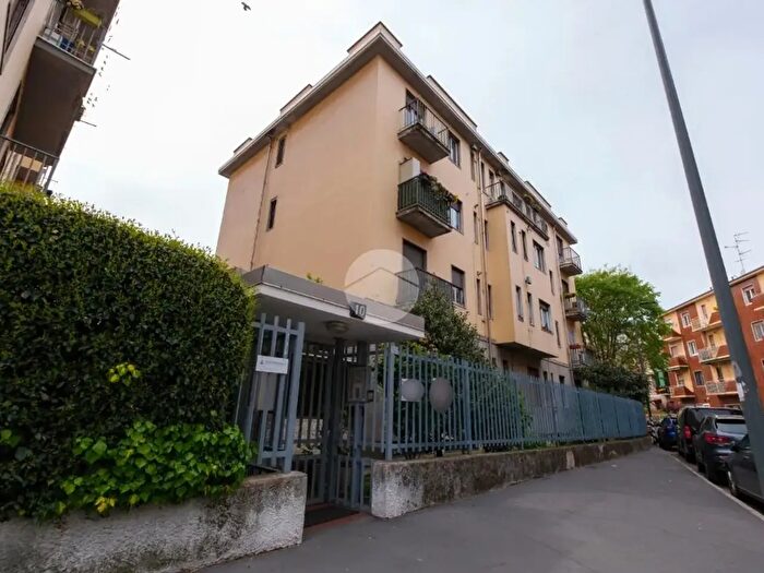 Appartamento monolocale in vendita in Via Valle Antigorio, Milano