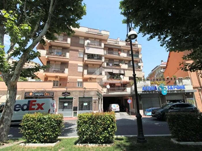 Appartamento bilocale in vendita in Via G De Vito, Poggio Mirteto