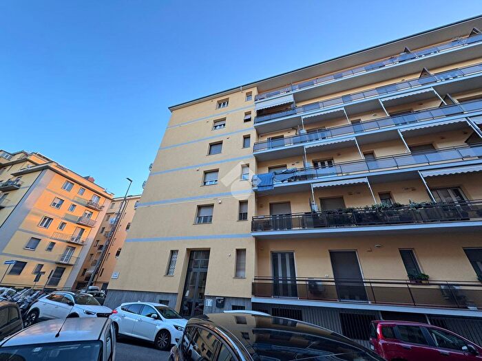 Appartamento trilocale in vendita in Via Tiziano, Scandicci