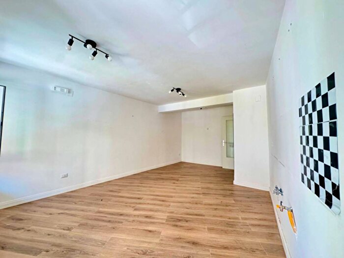 Appartamento bilocale in affitto in Via Giovanni Miranda, Rione Alto, Napoli