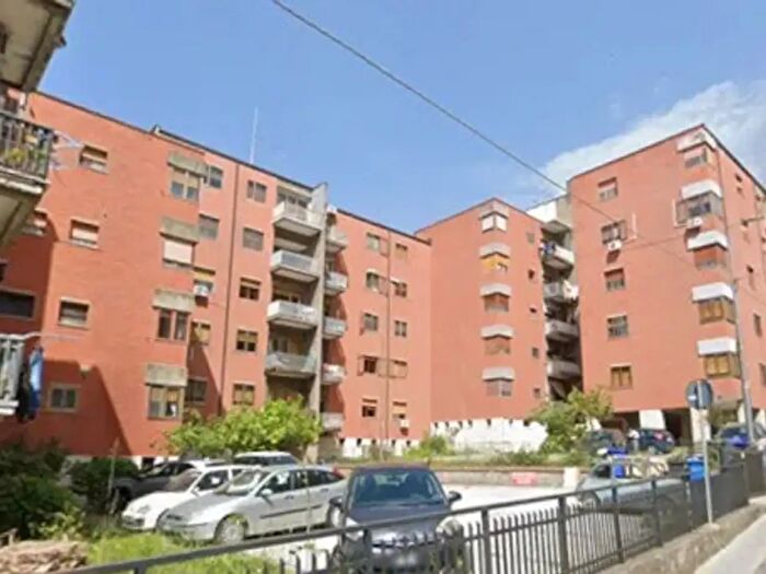 Appartamento trilocale in vendita in Viale Tommaso Campanella, Catanzaro