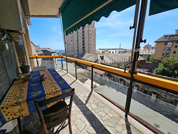 Appartamento quadrilocale in affitto in Via Famagosta, Savona