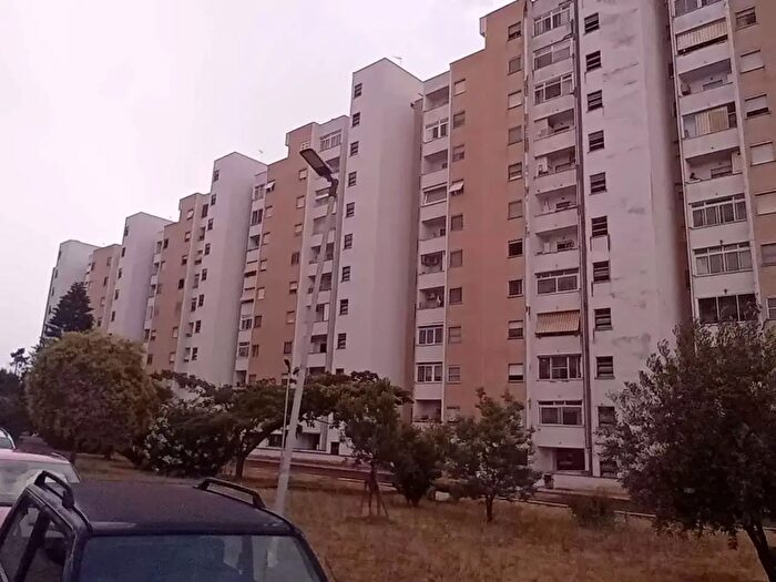 Appartamento con 5 locali in vendita in Viale Le Corbusier, Latina
