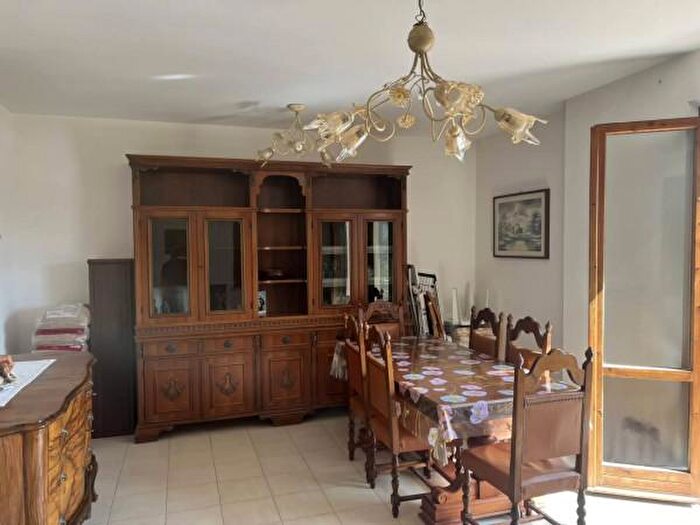 Appartamento con 6 locali in vendita in Via del Bosco, Trecastelli