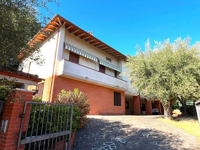 Appartamento in vendita in Via delle Grotte, Perugia