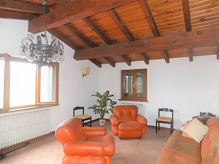 Casa con 6 locali in vendita in Via Provinciale, Villetta, San Romano in Garfagnana