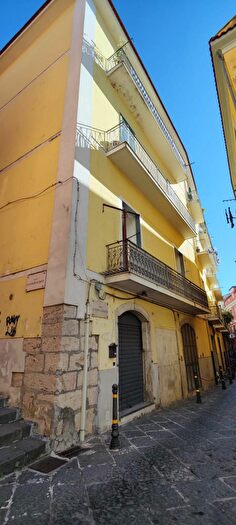 Appartamento quadrilocale in vendita in Via Corso Garibaldi, Eboli