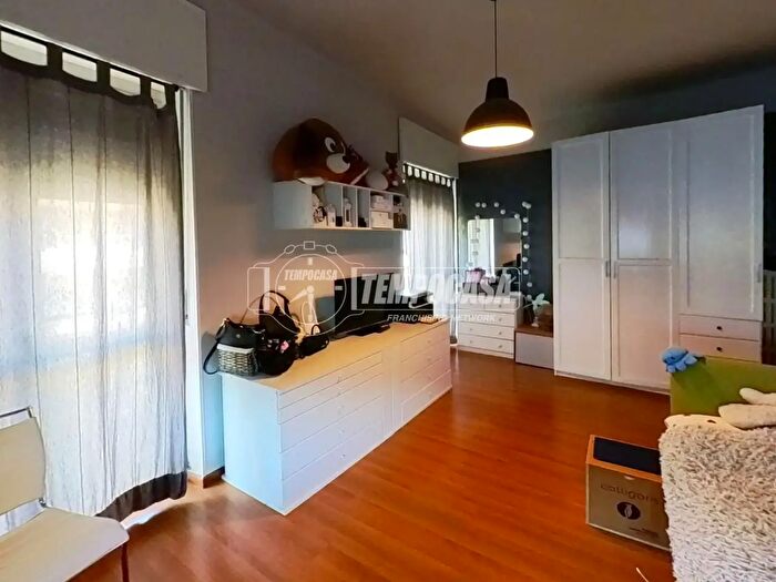 Appartamento con 5 locali in vendita in Viale Conte Crotti, Aosta