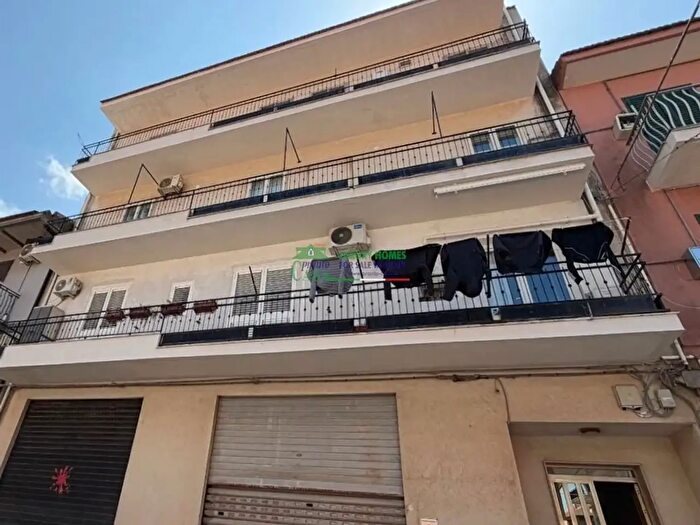 Appartamento con 6 locali in vendita in Via Sardegna, Ragusa