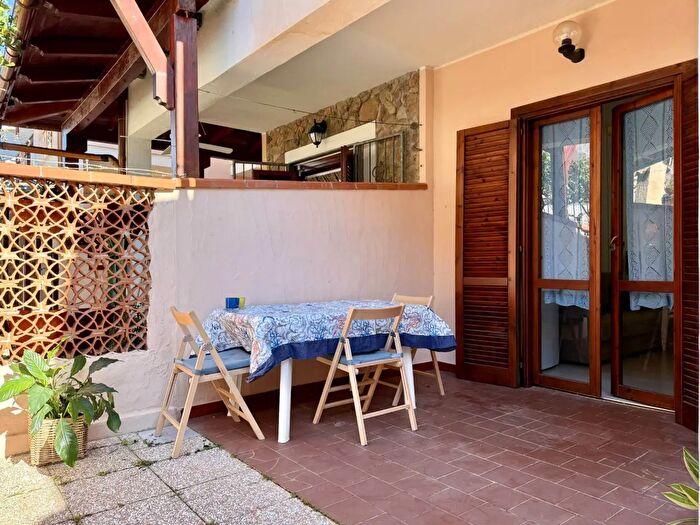 Casa quadrilocale in vendita in Via Parigi, Villasimius