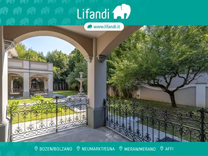 Casa con 6 locali in vendita in Chiari