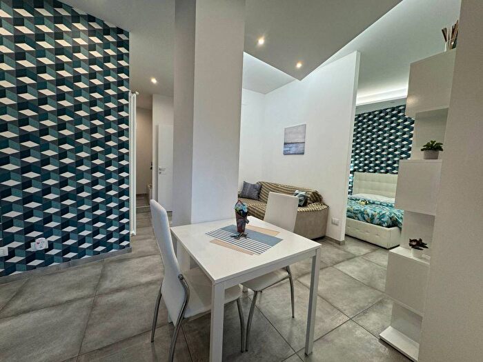 Appartamento bilocale in affitto in Via Riva di Reno, Centro Storico, Bologna