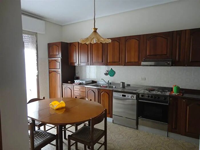 Appartamento quadrilocale in affitto in Ragusa