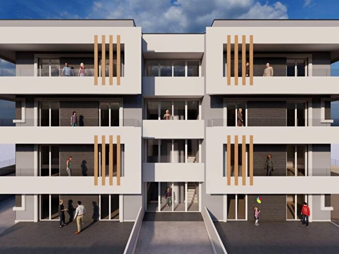 Appartamento quadrilocale in affitto in Via Francesco Saverio Nitti, Parete