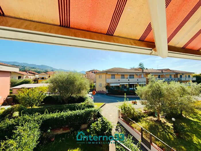 Appartamento quadrilocale in vendita in Via Interna di Nave, Sarzana