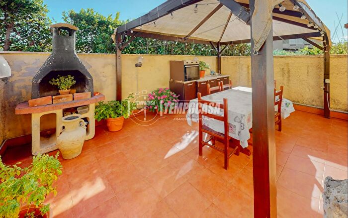 Casa con 5 locali in vendita in Via Sedilo, Fiumicino