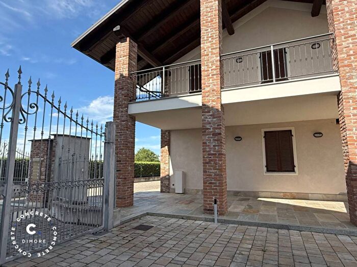 Appartamento quadrilocale in affitto in Corso IV Novembre, Dusino San Michele
