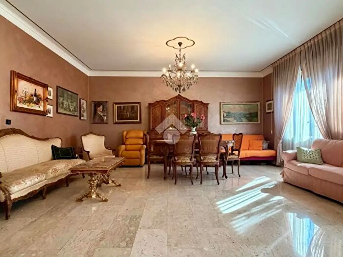 Appartamento con 5 locali in vendita in Corso Eusebio Giambone, Torino