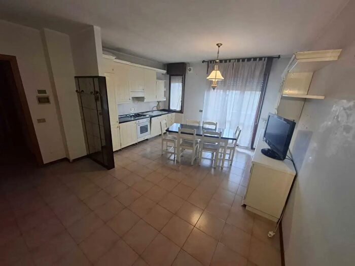 Appartamento con 5 locali in vendita in Rovigo