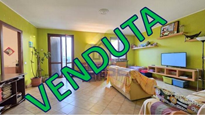 Appartamento quadrilocale in vendita in Via Cremona, Pizzighettone