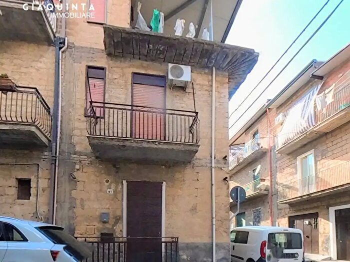 Casa quadrilocale in vendita in Via Imperia N, Palagonia