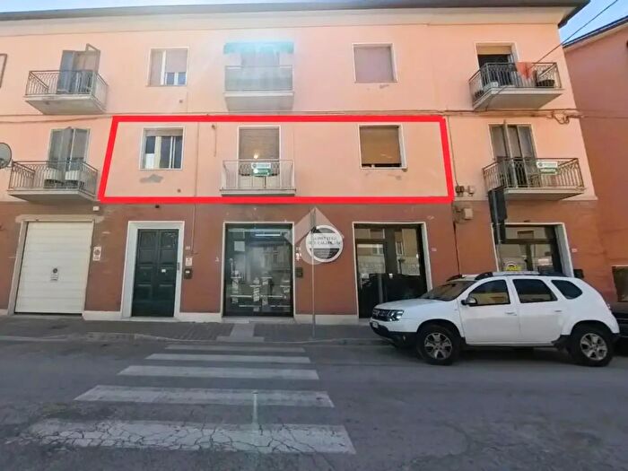 Appartamento trilocale in vendita in Via Regina Elena, Civitanova Marche