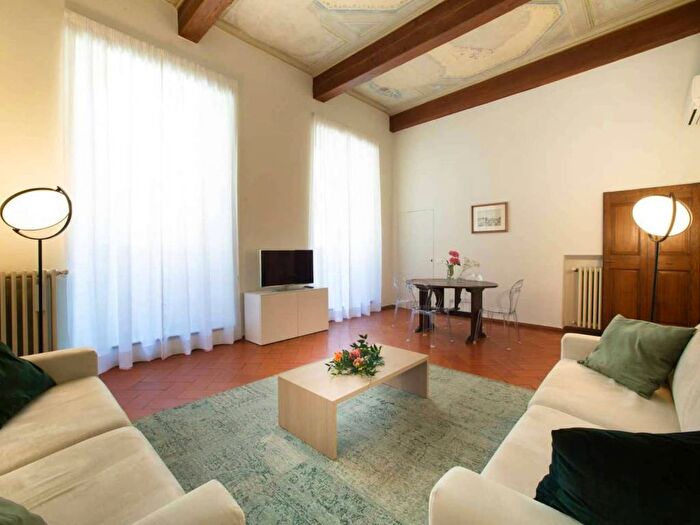 Appartamento trilocale in affitto in Borgo Santi Apostoli, Piazza della Repubblica, Firenze