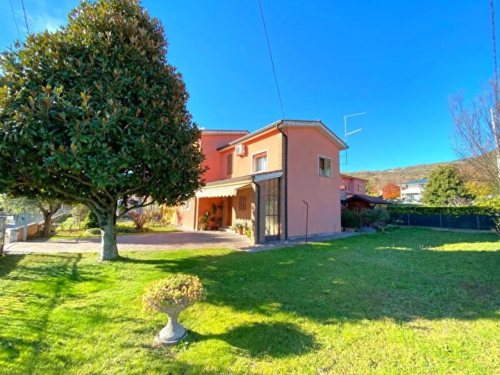 Casa con 7 locali in vendita in Via Guido Negri, Lozzo Atestino
