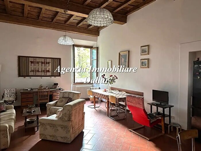 Appartamento quadrilocale in vendita in Piazza Dante, Borgo San Lorenzo