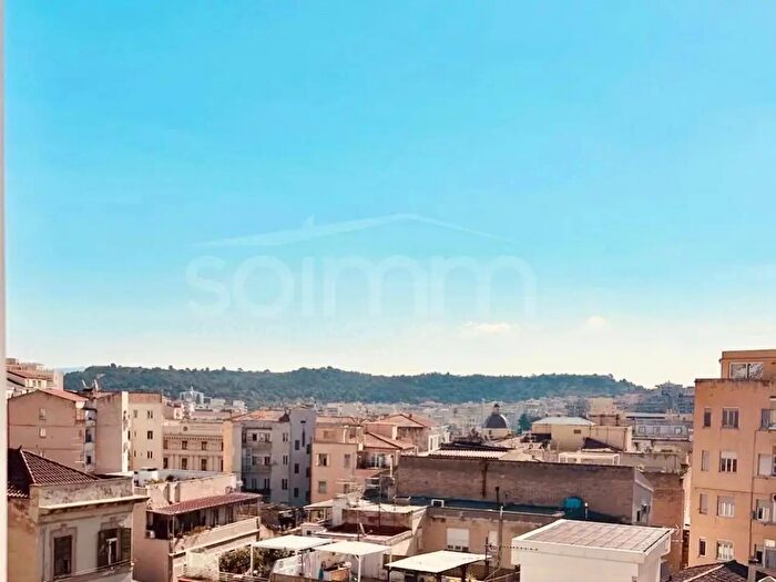 Appartamento trilocale in vendita in Via Costituzione, Cagliari