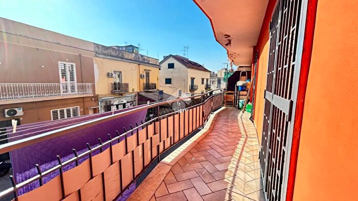 Appartamento trilocale in vendita in Via Principe di Napoli, Napoli