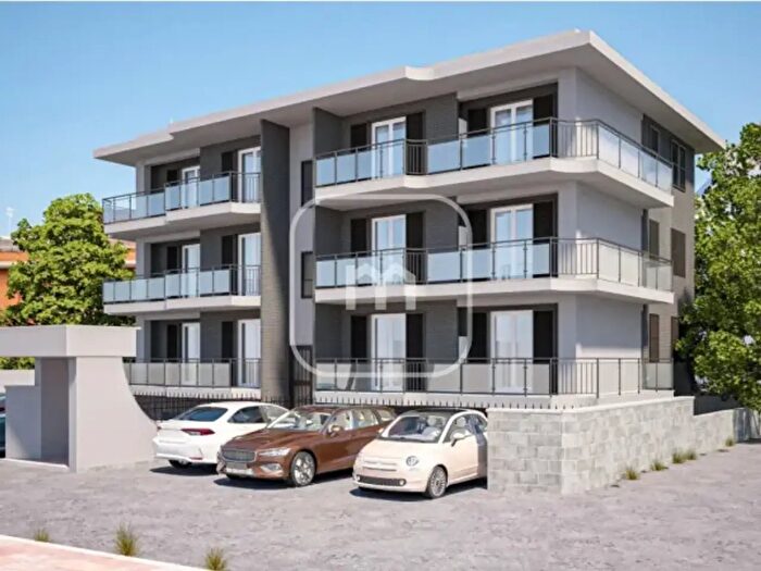Appartamento trilocale in vendita in Via Francesco Vitalini, Roma