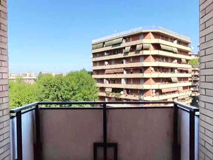 Appartamento bilocale in vendita in Viale Bruno Rizzieri, Roma