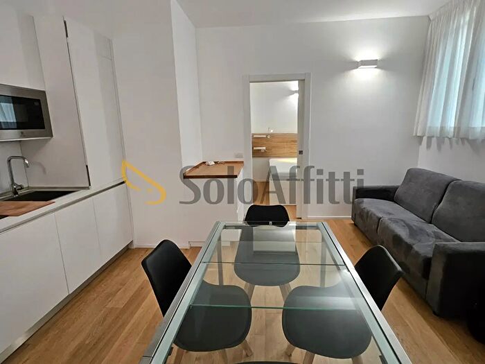 Appartamento bilocale in affitto in Via Stromboli, Milano