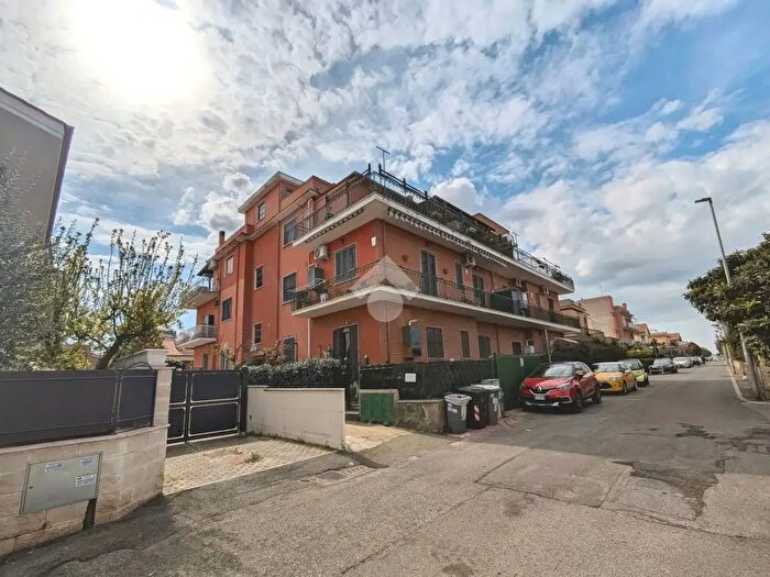 Appartamento trilocale in vendita in Via Venezia, Ciampino