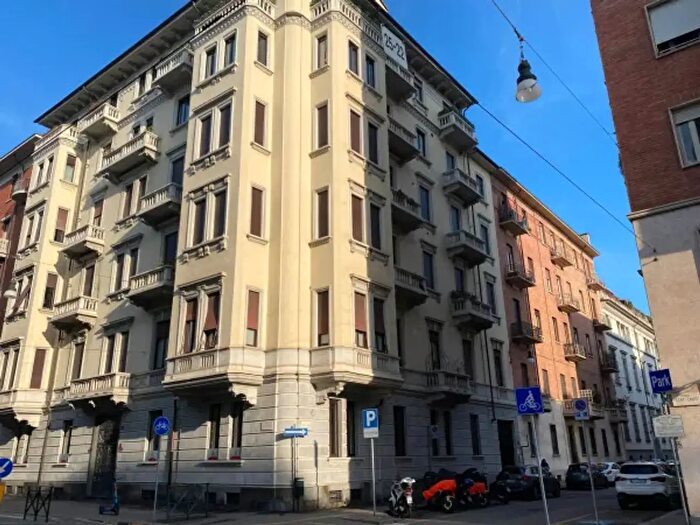 Appartamento trilocale in vendita in Via Vincenzo Gioberti, Torino