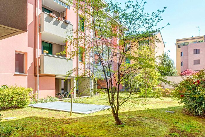 Appartamento quadrilocale in vendita in Via Varese, Busto Arsizio