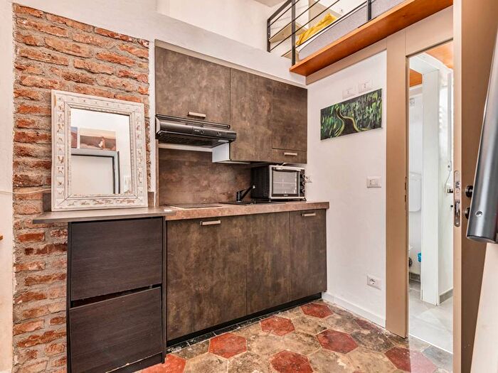 Appartamento monolocale in affitto in Via Gaetano De Castillia, Isola, Milano