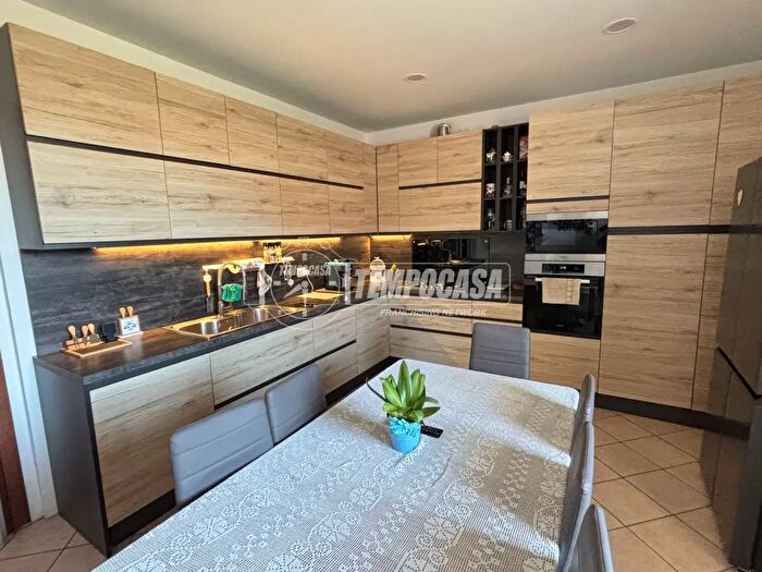 Casa con 5 locali in vendita in Via Dela Stazione, Casale Monferrato