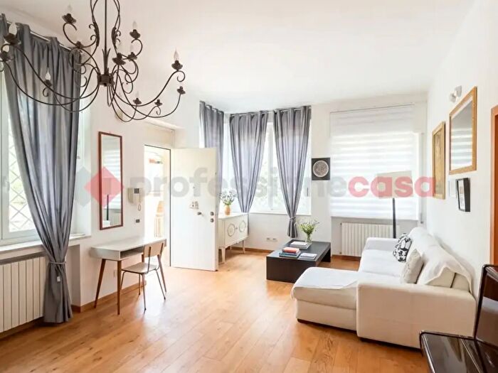 Appartamento trilocale in vendita in Via Marinaccio, Bari