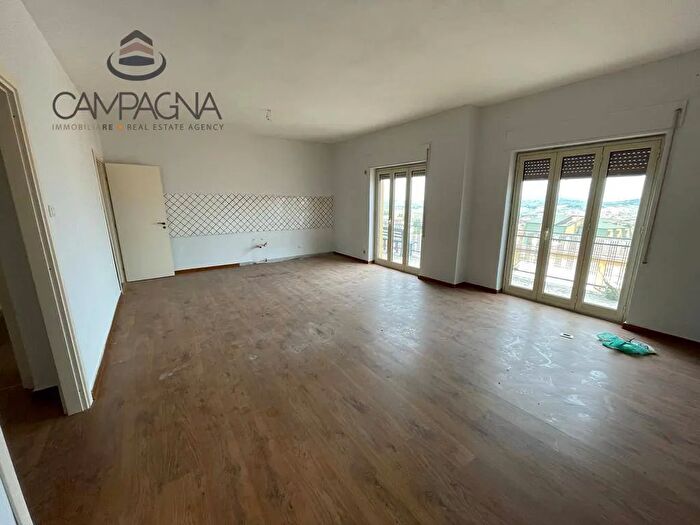 Appartamento con 5 locali in vendita in Via Alcide De Gasperi Canicatti, Canicatti