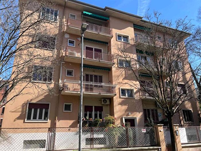 Appartamento con 5 locali in affitto in Valletta Paiolo, Mantova