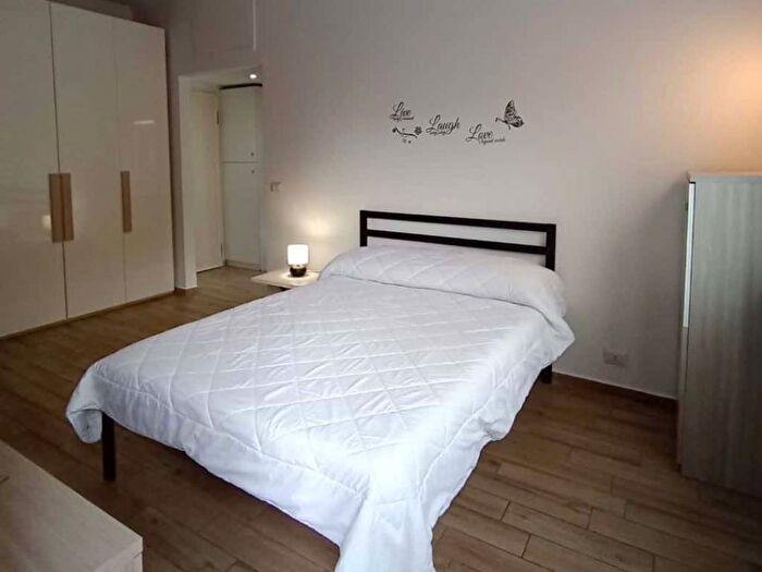 Appartamento bilocale in affitto in Via Vincenzo Maria Coronelli, Giambellino, Milano